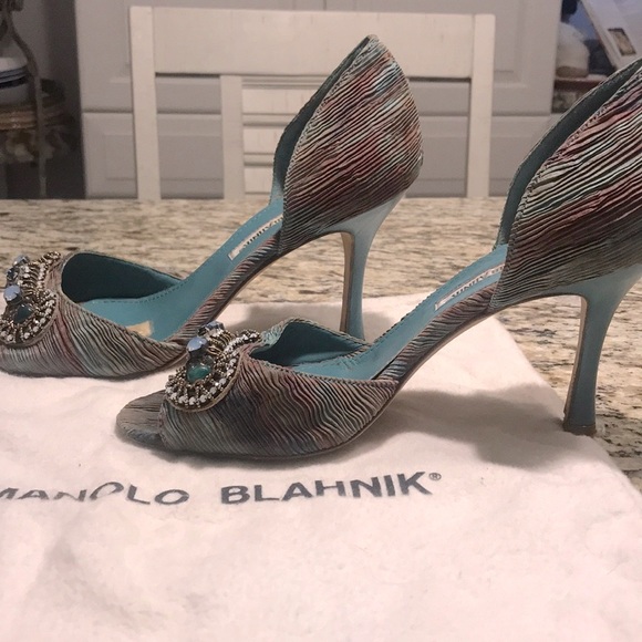Authentic Manolo Blahniks - Picture 5 of 5